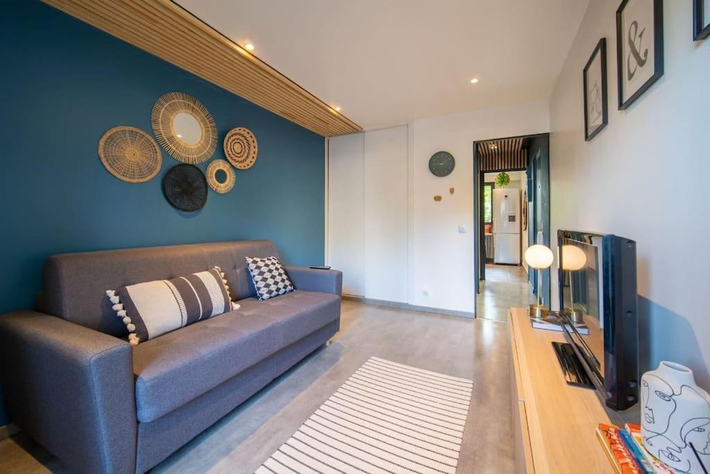 Air-Conditioned Apartment With Private Parking Marseille Bagian luar foto